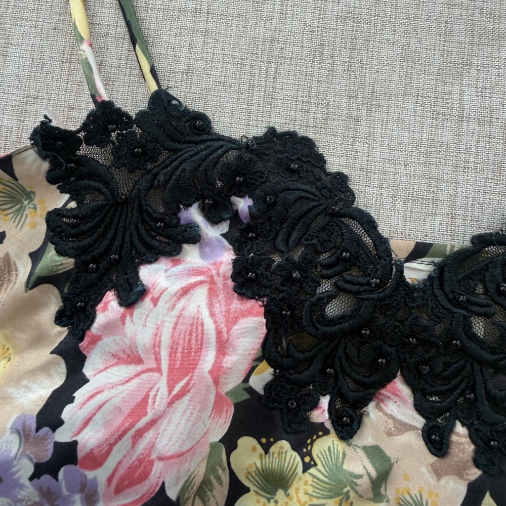 Vintage Victorias Secret Gold Label Floral Lace Beaded Camisole Top Small Black - Picture 2 of 6